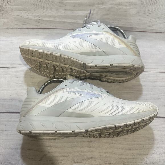 Brooks Shoes Womens 10.5B White Anthem 5 Running Low Sneakers 1203651B174 - Picture 8 of 9